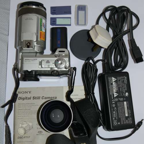 Sony CyberShot DSC-F717