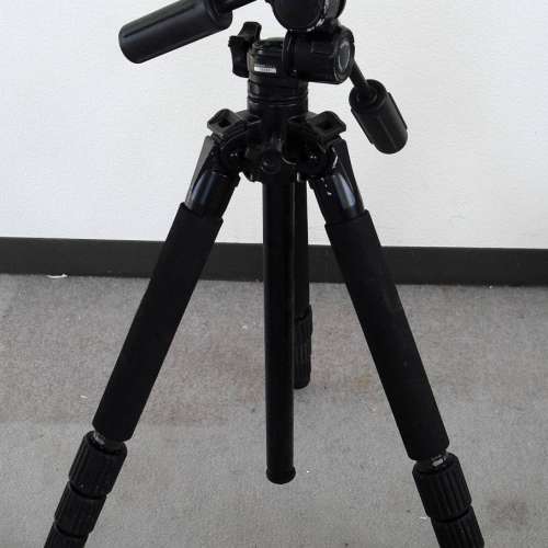 Velbon NEO Carmagne 碳纖維三腳架連雲台