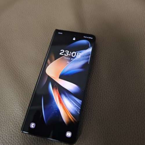 Samsung Z fold 4 12+512 港行 跟 配件 s pen 原裝快充牛 可換機玩