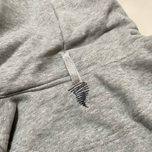 Carhartt x INVINCIBLE 聯乘衛衣S碼