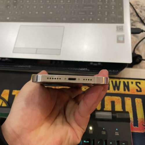 iPhone 12 Pro Max 512G 5G 雙卡雙待機，可同時是用兩張實體卡，功能全部正常運作，...