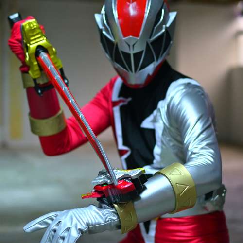 騎士龍戰隊龍裝紅 皮套 （非幪面超人)