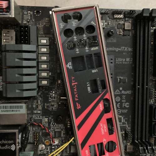 AMD RYZEN 5 2600 & Asrock Fatal1ty B450 Gaming-ITX/ac