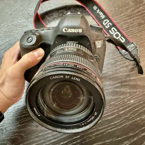 Canon 5D Mark III with EF 24-105mm f/4.0 lens and EF 50mm f/1.8mm lens