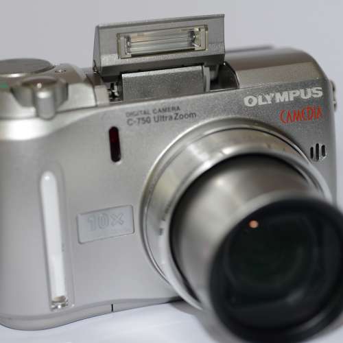 Olympus 奧林柏士 C-750 Ultra Zoom