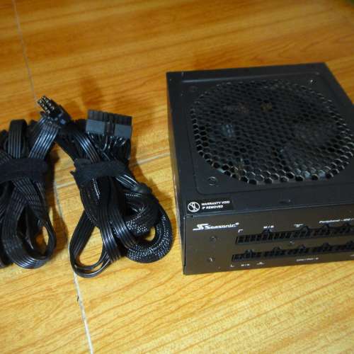 海韻電源 520W 80+。W.M12II EVO 520 SS-520GM2。青銅EVO版