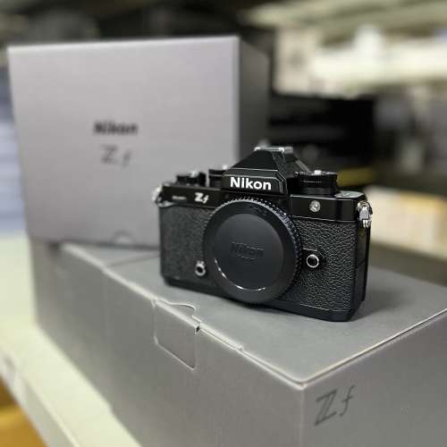 Nikon Zf body, Zf 40mm SE kit 鏡裝