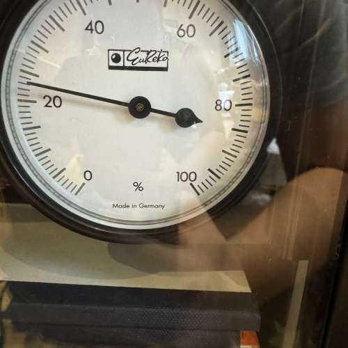 Eureka收藏家HD-40G 30L電子防潮箱