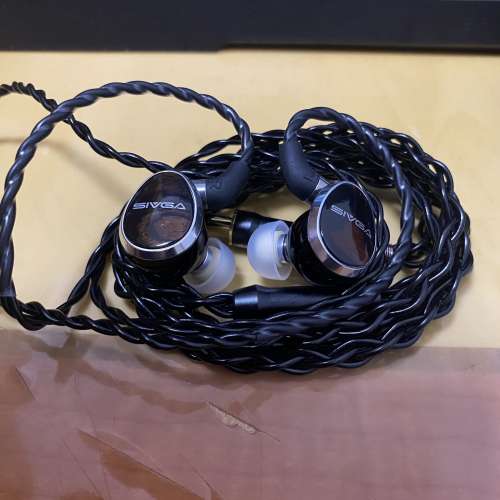 九成新 金4 2pin 4.4 連 夜鶯 平板振膜入耳式耳機