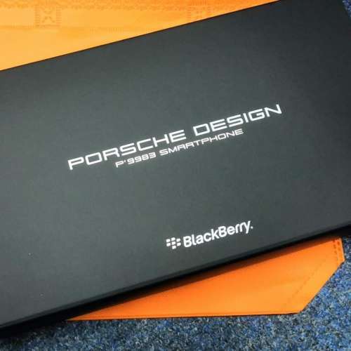Blackberry P9983 Porsche Design 保時捷 全新  黑莓機 graphite / silver