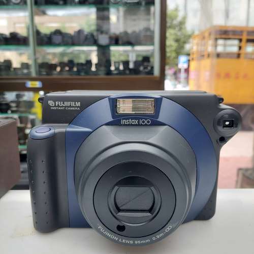 FUJIFILM INSTAX 100