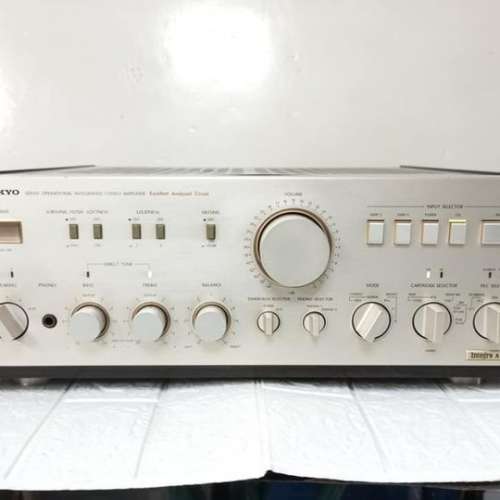 ONKYO Integra A-820RS