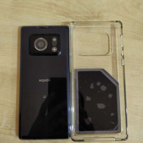 Sharp Aquos R6 日版 1 吋感光元件 ( HK 收到 4.5G )