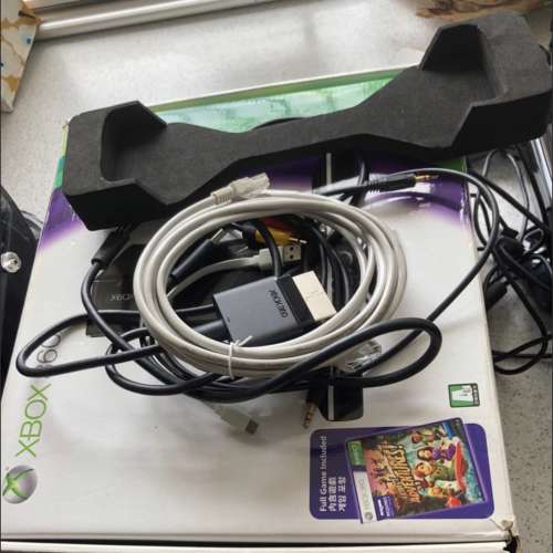 Xbox 360 ,Kinect 連遊戲碟 10 集