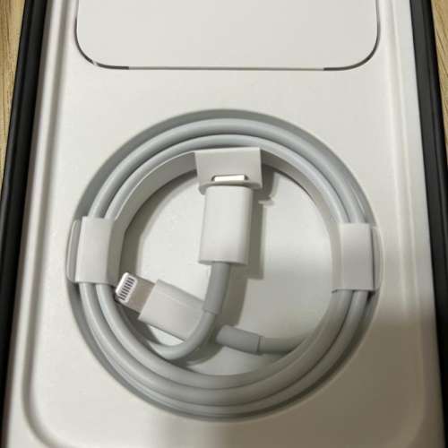 幾乎全新Iphone13 pro 新色綠零跌