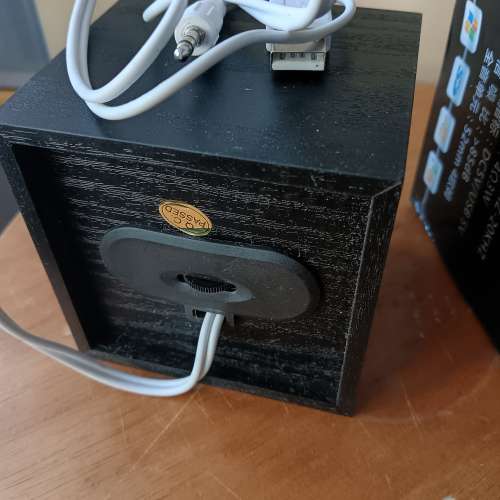 USB 木箱小喇叭  全新