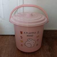 70%NEW 粉紅色 有蓋 塑膠 水桶
