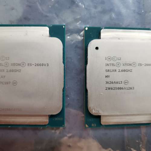 Intel Xeon e5-2660 v3 兩粒（共20核40線程）