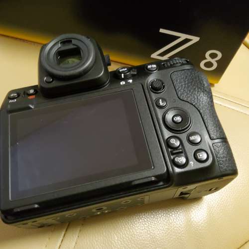 Nikon z8