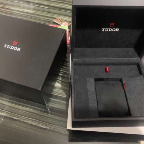 Tudor Blackbay 原裝盒