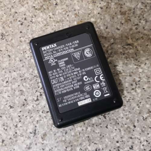 Pentax D-BC90 charger (For Pentax D-LI90 Battery)