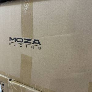 Moza Racing R5 直驅方向盤套裝
