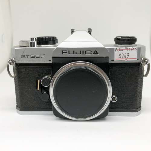 90% New Fujica ST605 菲林相機，深水埗門市可購買
