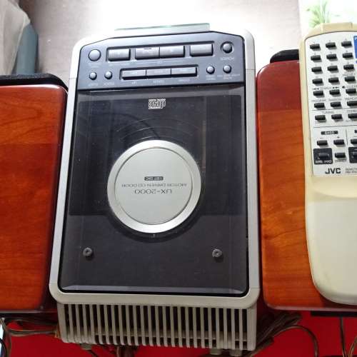讓JVC-UX-2000 小型收音機- 實木喇叭 音響套裝， (連原廠JVC 遙控器)