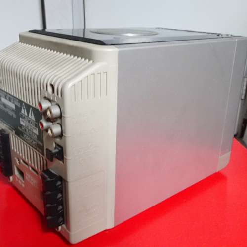 讓JVC-UX-2000 小型收音機- 實木喇叭 音響套裝， (連原廠JVC 遙控器)