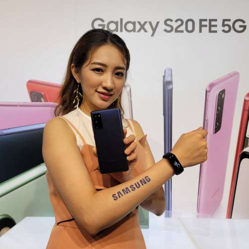 未拆封*100%全新 Samsung S20 FE 6+128