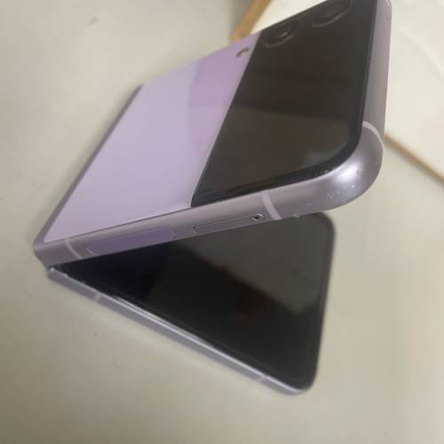 Samsung Galaxy Z Flip3 5G light dot 有小光點 有中文