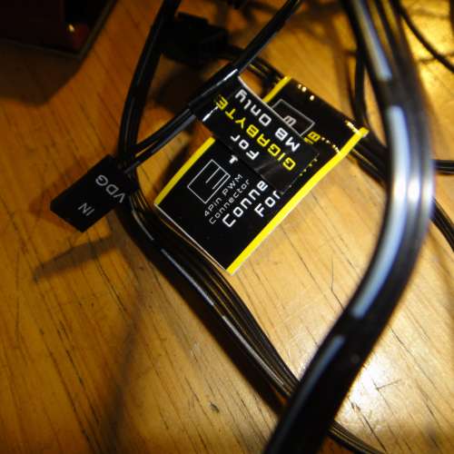 ARGB控制器 風扇控制器 可拖6把ARGB 風扇 送一把風扇