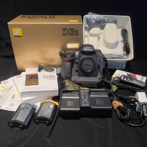 Nikon D3s 12.1MP DSLR (53257) w/ 2xCF Card, 2xBattery, Charger, Remote Control