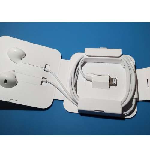 全新仿標貨🍎 iPhone 8 X XR XS 11 12 13 Max Lightning插孔 $120（購買兩件送👉食...