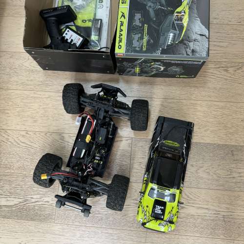 Omni terminator 雷拉诺全能终结者 全車原裝件下地幾次 加一塊red 5200mah 3s 45c ...
