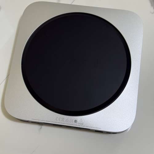 新淨Macmini M2 256ssd 8GB ram 8 core CPU 10 core gpu