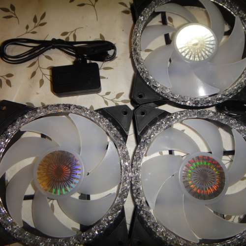 CM MasterFan MF120 Prismatic 3in1 三把ARGB 12cm風扇帶控制器