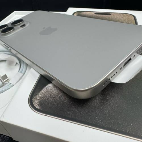 99% New iPhone 15 Pro Max 512gb 原色 電池健康100% 全套有盒 香港行貨