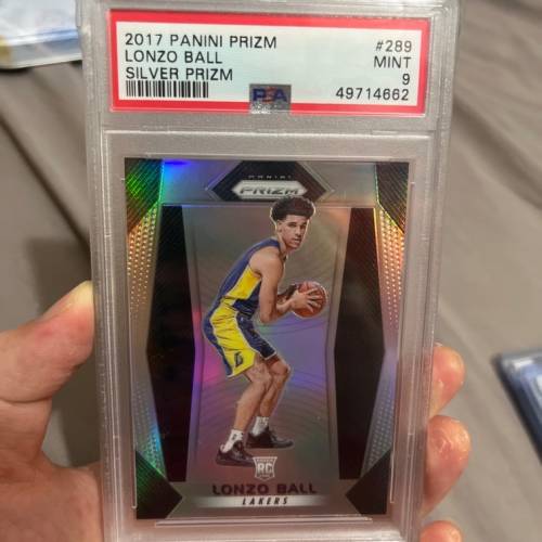 （eBay7月成交價：約$500港幣）（NBA球星卡）PSA 9 Lonzo ball silver prizm RC