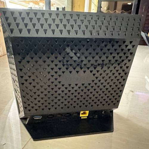 Netgear R6300 WiFi router