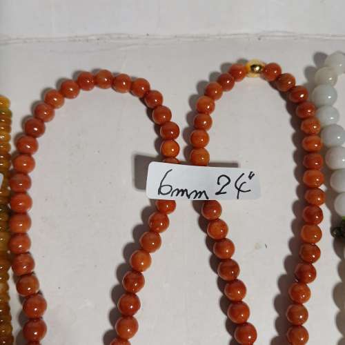 一手三條黃/紅/綠翡翠珠串，5/6/7mm 约22/24/30寸，可改穿三至四條手串,三條共售680...