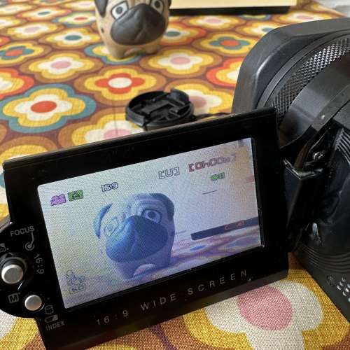 出售jvc dv機一部，可著機，可zoom前zoom遠，－電一义機，當壞機賣，有意請pm我，謝謝