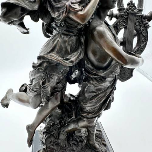 青铜彫塑《阿波罗与达芙妮》