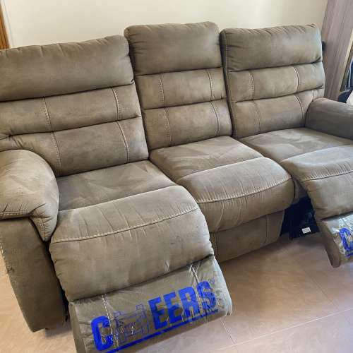 芝華士全自動三座位梳化