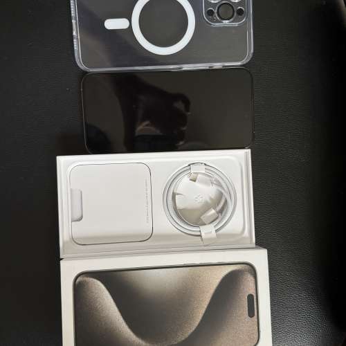 Iphone 15 pro max 256gb原色 有apple care 99.9% 全新 完全無花