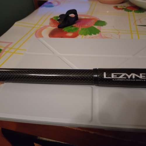Lezyne carbon mini pump