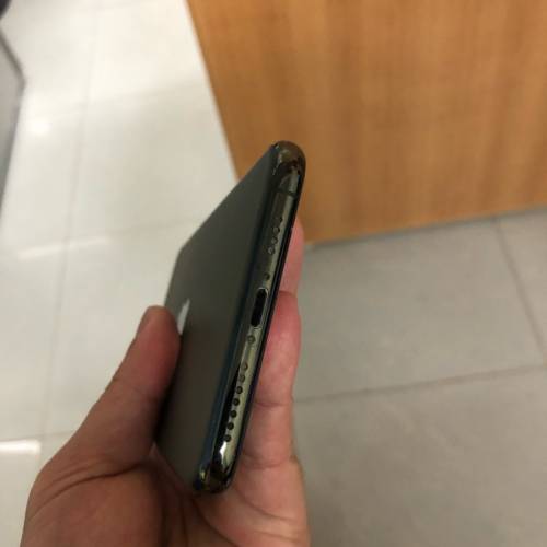 Green - Full set 99%new iPhone 11 Pro Max 256gb battery 100% one month warranty