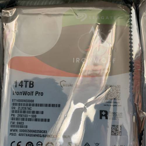 全新未開封seagate  ironwolf 8tb 12tb 14tb 16tb