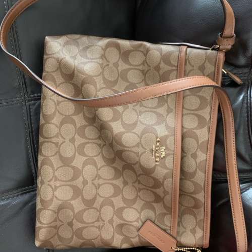 全新Coach斜揹包