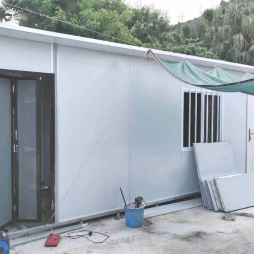 八鄉組合屋建材倉批發三文治隔熱板，組合屋配件門窗，鉛水鐵通，白色鋁通，長城坑板...